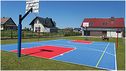 Kompletter Basketballplatz bzw. Basketball Court mit Bodenbelag