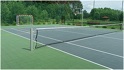 Mehrzweck-Sportanlage mit Tennisplatz und Basketballplatz kaufen