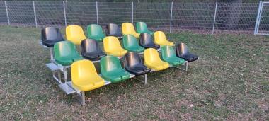 Mobile Trib�ne Pro - 18 Sitze - Sitzfarben nach Wahl 