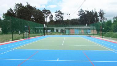 Volleyball-Court - mit Bodenbelag & Netzanlage (22x14m) - Preis auf Anfrage 
